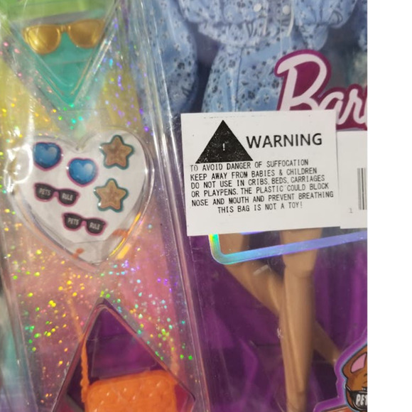 Barbie Extra Doll #16 Paisley Print Oversized Jacket  with Pet Chihuahua NIB - Picture 9 of 9